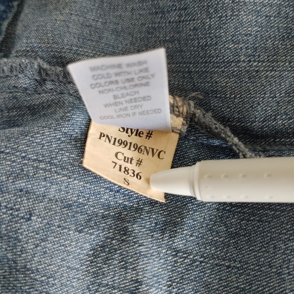 Charming Charlie Denim Jean Jacket with Rose Flowers - Picture 6 of 7